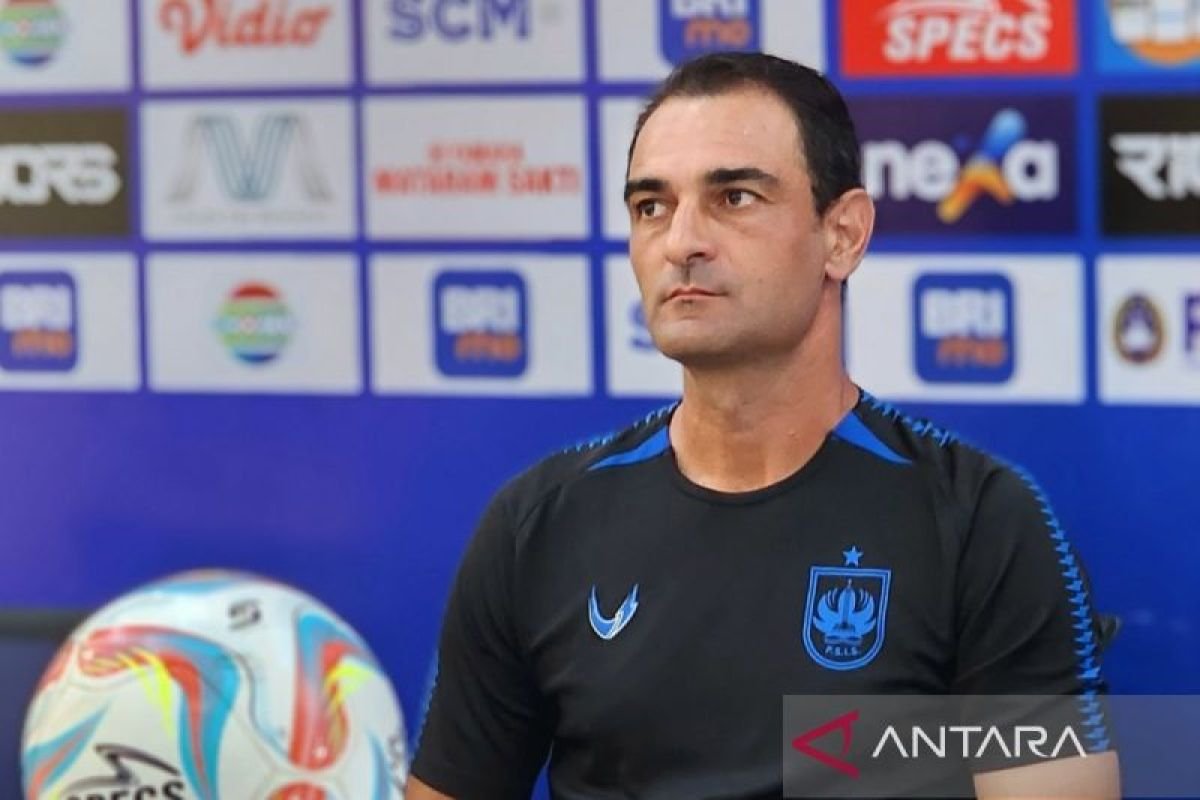 PSIS Semarang Memberhentikan Pelatih Gilbert Agius