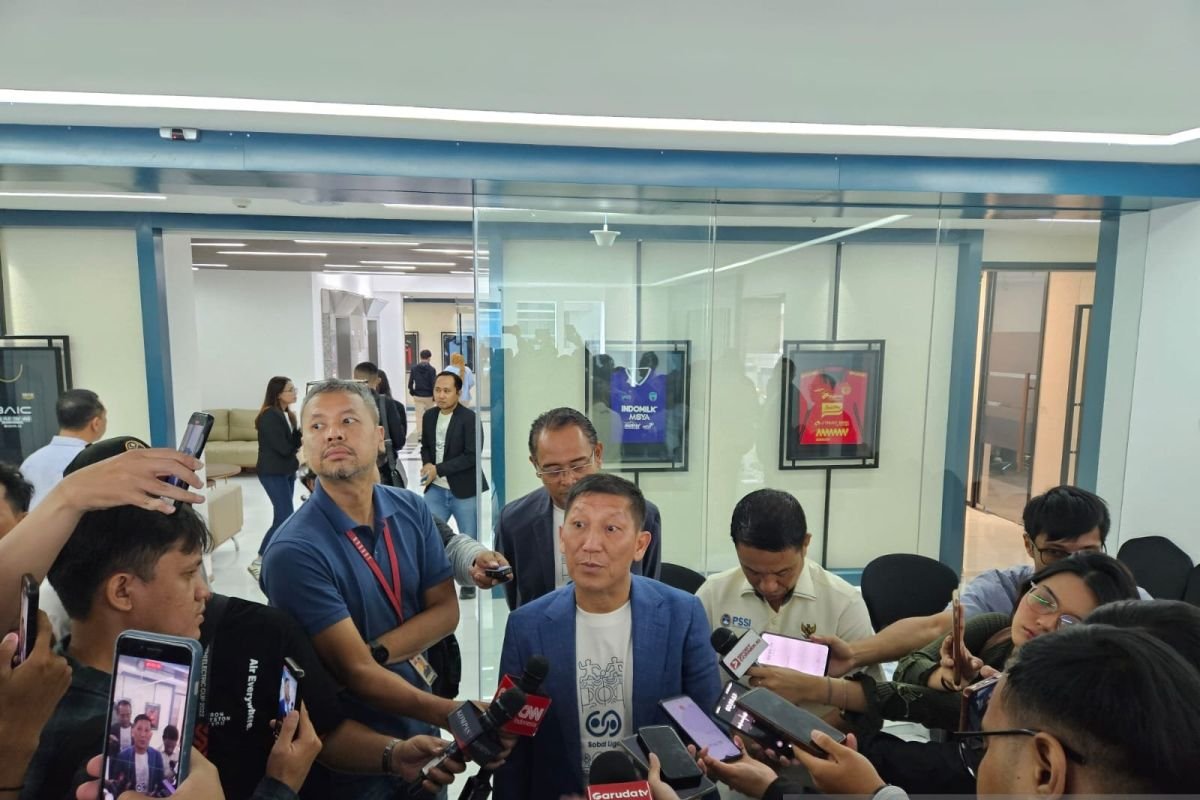 Berikut adalah beberapa alternatif untuk judul "Operator Liga Cermati Ketat Laga-Laga Akhir Musim":

1. "Pengawasan Ketat Operator Liga Terhadap Pertandingan Akhir Musim"
2. "Operator Liga Memperhatikan Secara Detail Laga-Laga Penutup Musim"
3. "Kepedulian Operator Liga pada Pertandingan Mendebarkan di Akhir Musim"
4. "Operator Liga: Fokus Pada Laga-Laga Krusial di Penutupan Musim"
5. "Strategi Pemantauan Operator Liga untuk Pertandingan Akhir Musim"

Silakan pilih atau modifikasi sesuai kebutuhan!