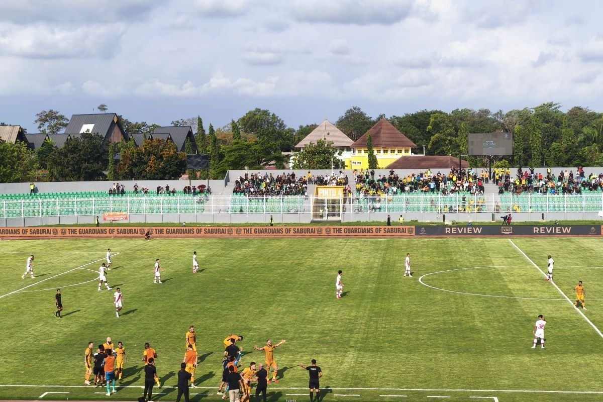Berita: Bhayangkara Raih Kemenangan 2-0 atas Persis Tanpa Kebobolan